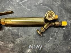 OXWELD W-17 With CW 23 Angle Head Cutting Torch With 1502 #6 Tip Lightly Used