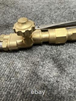 Oxweld Victor Style Cutting Welding Torch (644047-A Attachment) (64407-O Handle)