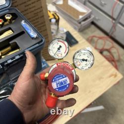 Oxy Acetylene Torch Kit 2 Hose, Regulator Gauges, Cutting Tip, 3 Welding Tip