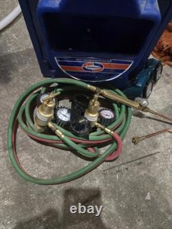 Uniweld Acetylene Gas Welding & Cutting Kit with Hoses, Regulators, Torch