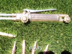 VICTOR ST-1100 WELDING CUTTING TORCH with TIPS GOOD CONDITION